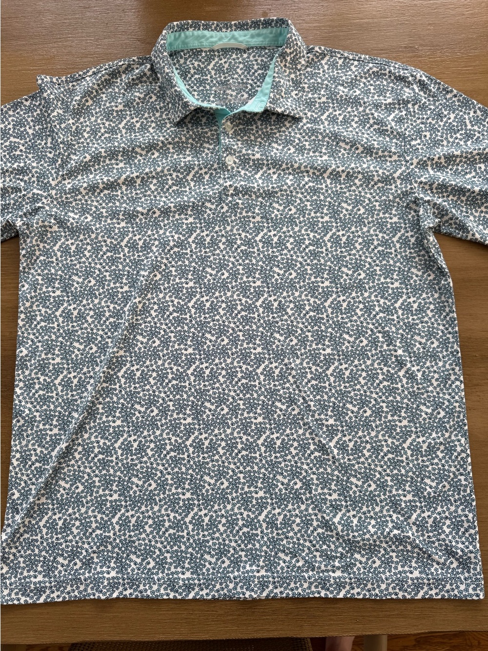 Short-Sleeve Floral Polo in Teal and White